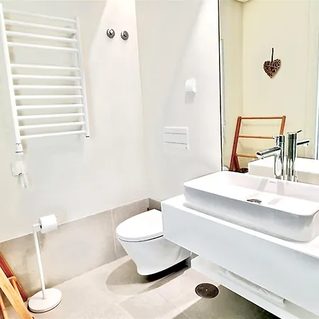 Bayline - 2 Spa-pool & Gym