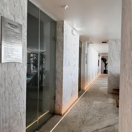 Bayline - 2 Spa-pool & Gym